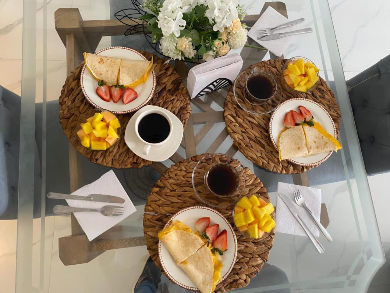Hospedaje Rosa Blanca Cartagena Екстериор снимка